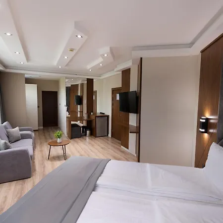 Hotel Euphoria 3*