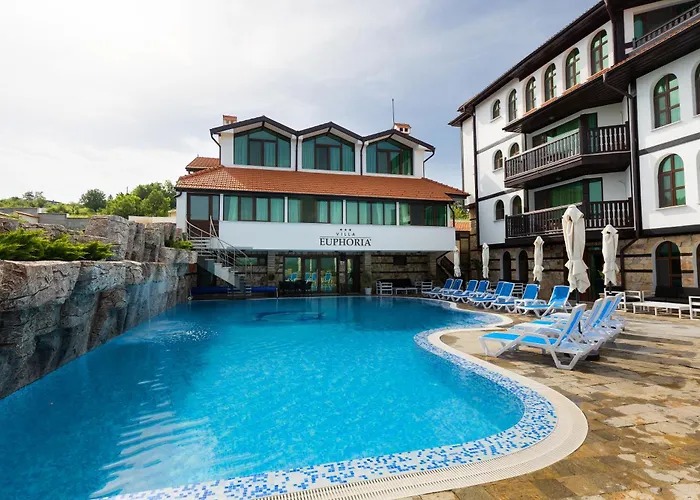 Euphoria 3*